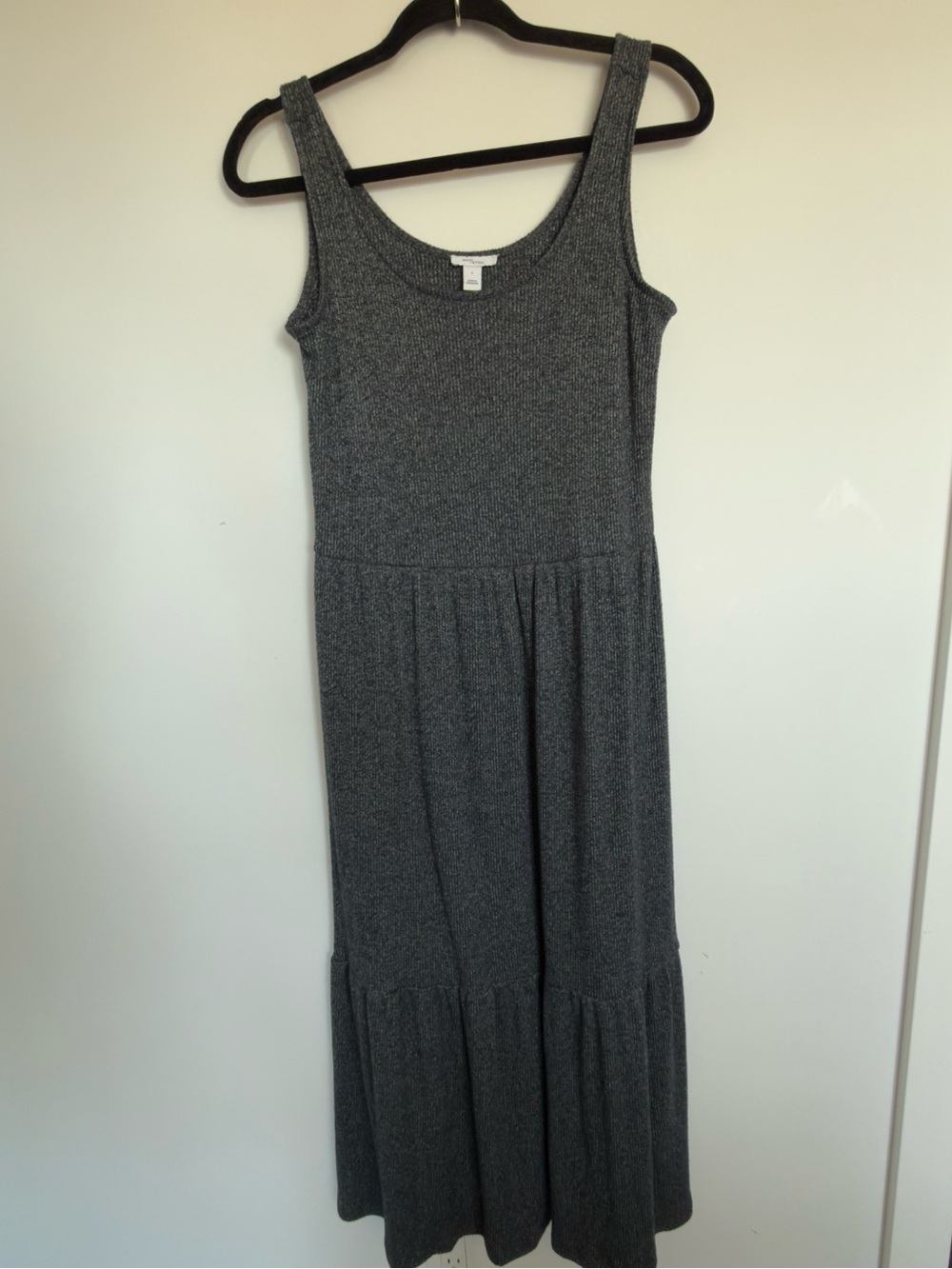 401. Daily Ritual Ribbed Maxi Tiered Dress Grey - Picture 3 of 5